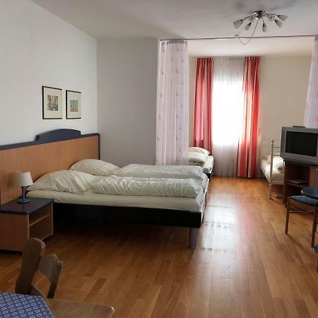 Hotel Gaeubodenhof シュトラウビング エクステリア 写真