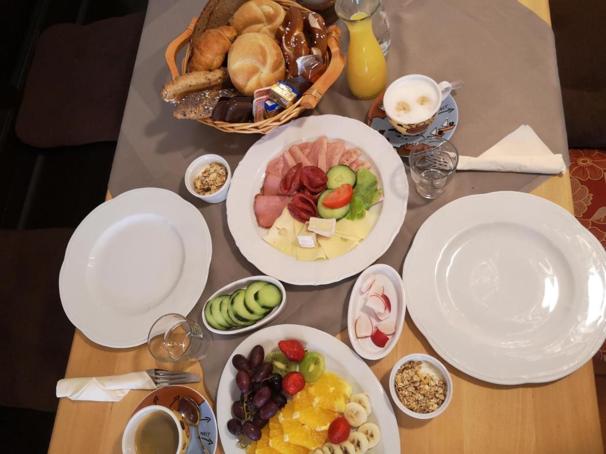 Hotel Gaeubodenhof シュトラウビング エクステリア 写真